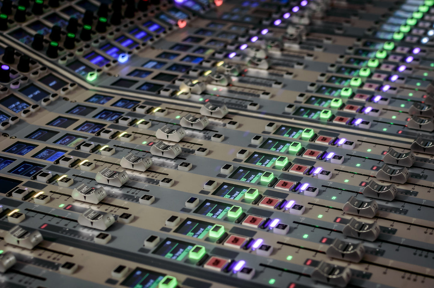 How To Mix Your Beats Easily In 2021